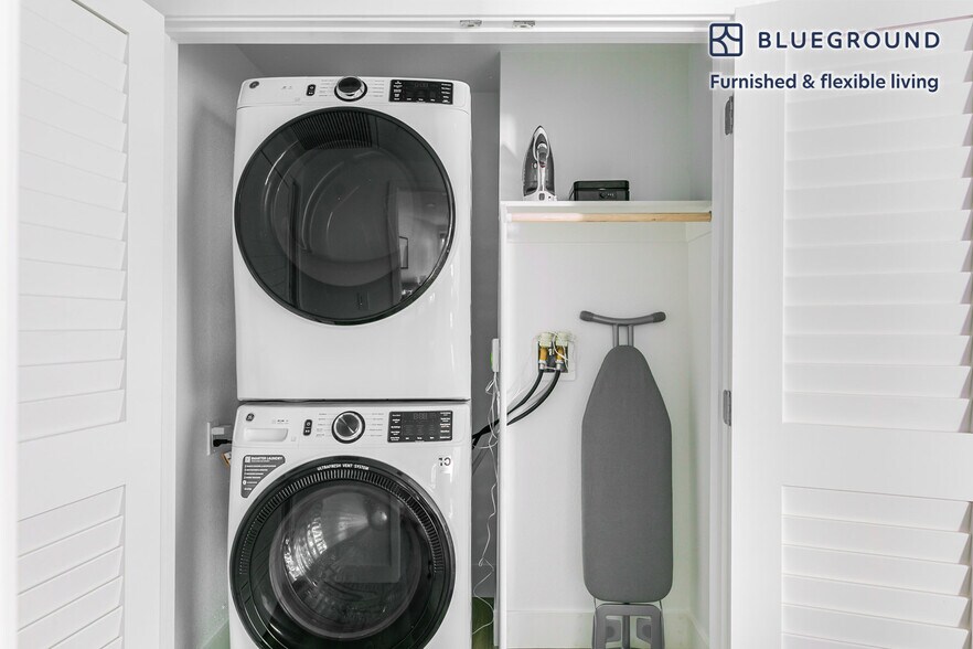 Building Photo - 85 Cleaveland Rd