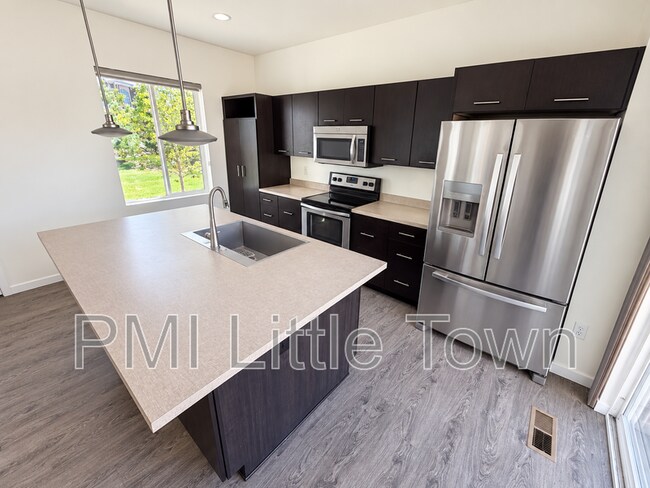 Building Photo - 9785 Dunning Cir