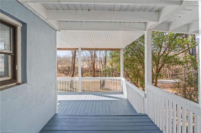 Building Photo - Room in House on Merry Oaks Trail