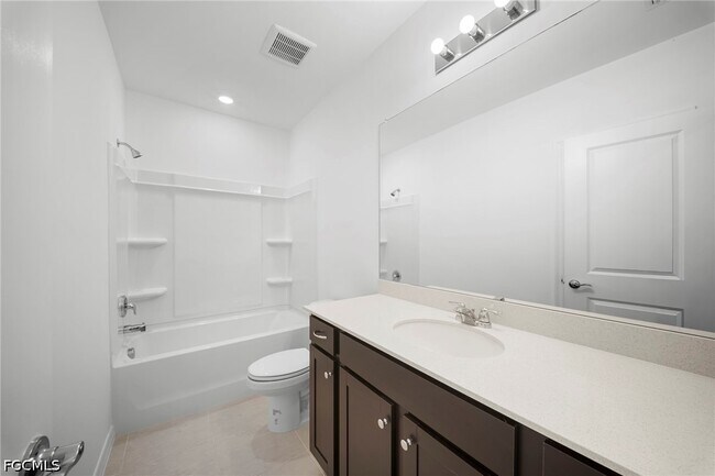 Building Photo - 270 Silent Lk Dr