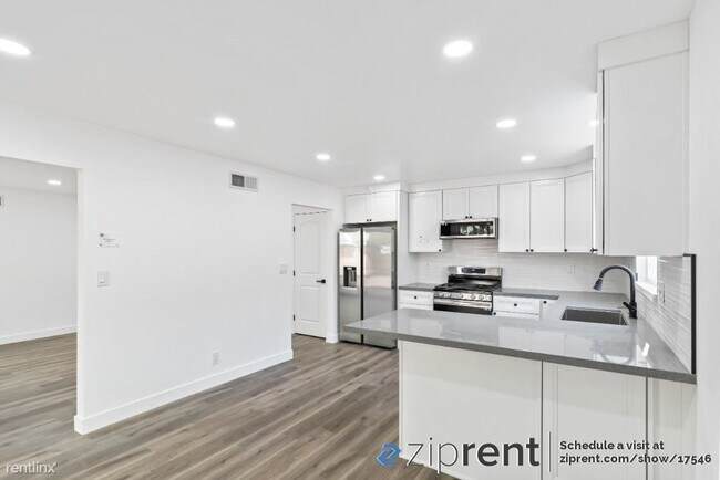Building Photo - 3 br, 2 bath House - 999 Rawlings Drive, S...