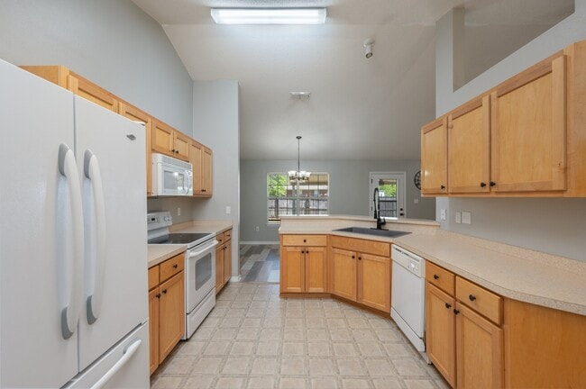 Building Photo - 208 Citadel Ln