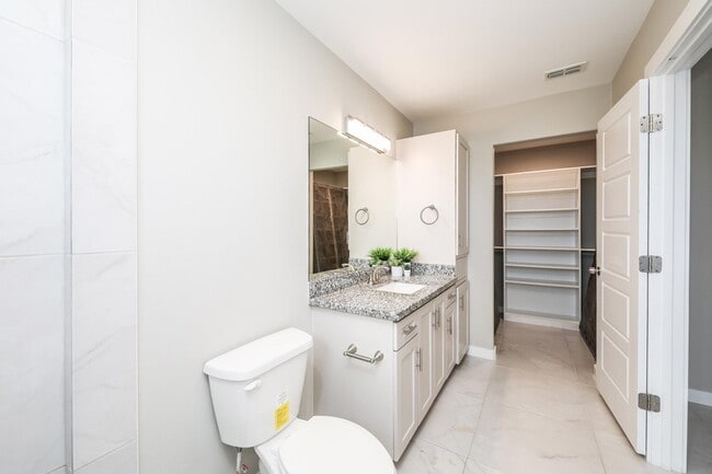 Building Photo - 7106 EL MESON DR