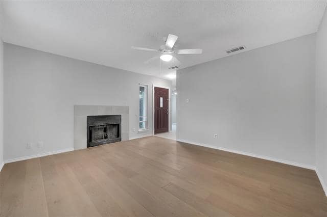 Building Photo - 2111 E Belt Line Rd