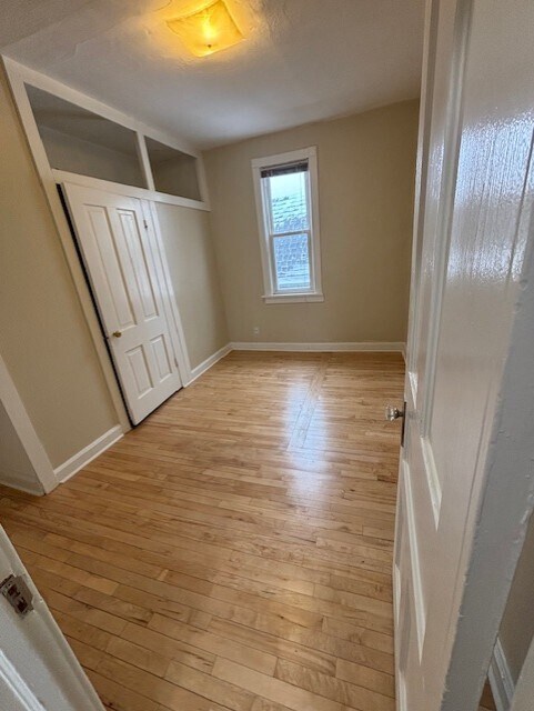 Building Photo - 1012 E Clarke St