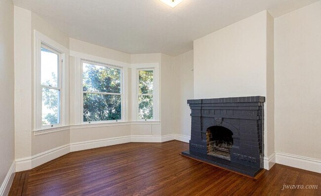 Building Photo - 4223 23rd St