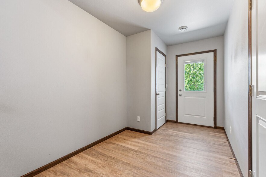 Building Photo - 3375 Prairie Heights Way