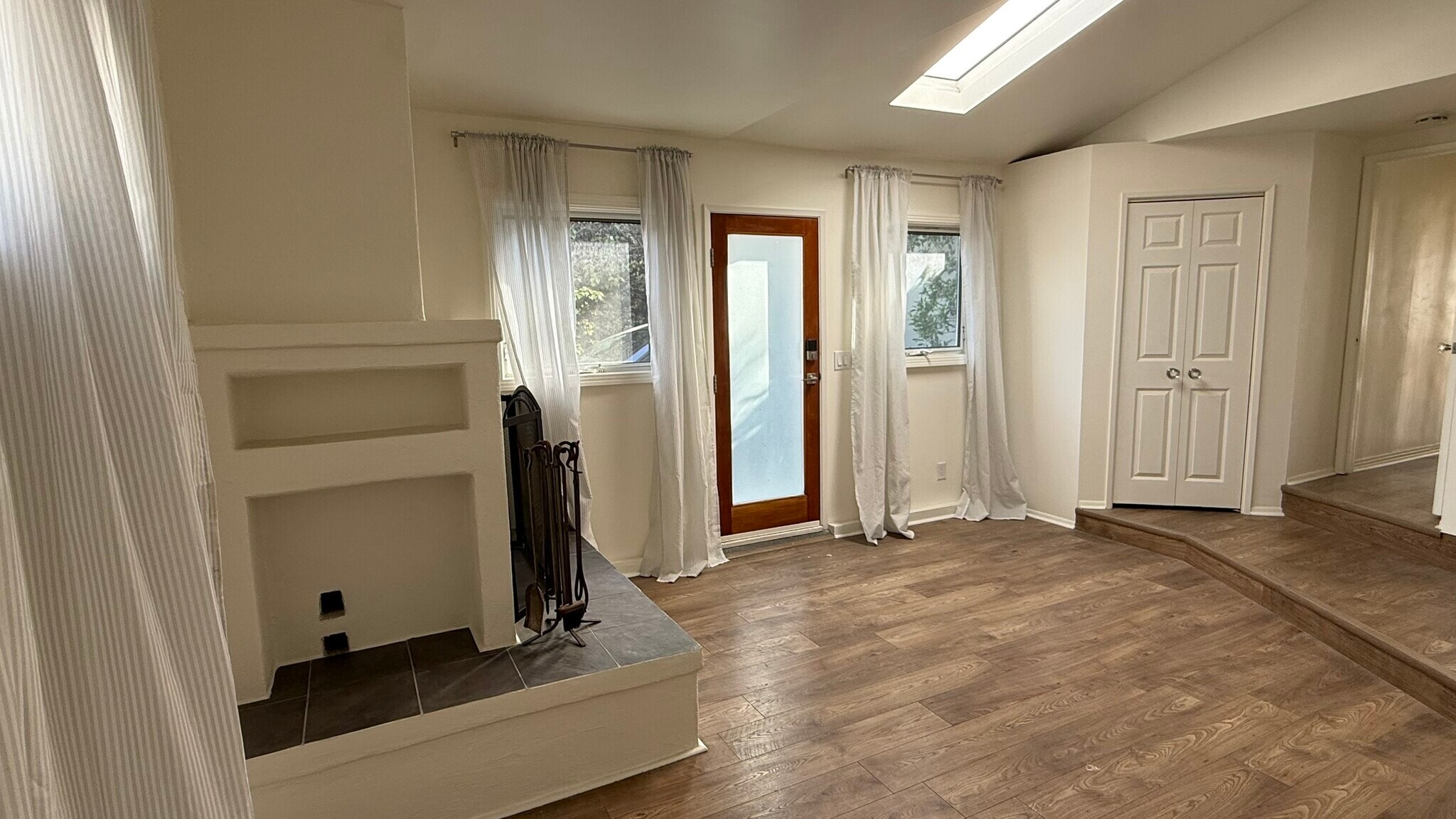 Primary Bedroom - 710 Pacific Avenue