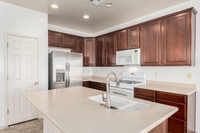 Building Photo - 15956 W Cocopah St