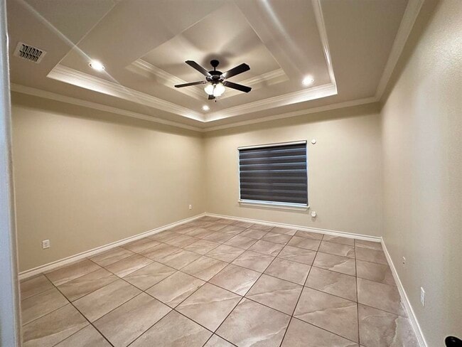 Building Photo - 7227 Sylvia Plath Dr