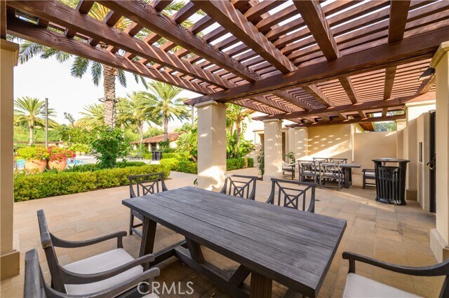 Building Photo - 8 Last Bloom