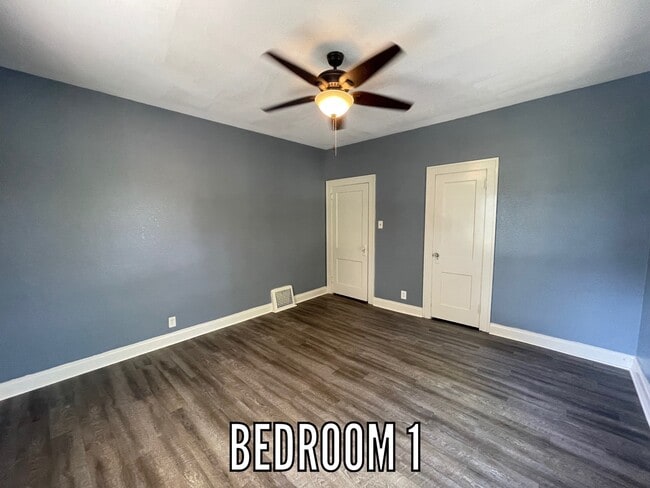 Building Photo - 303 E Winter Ave