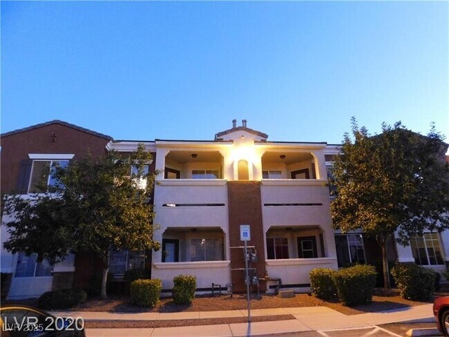Building Photo - 9303 Gilcrease Ave