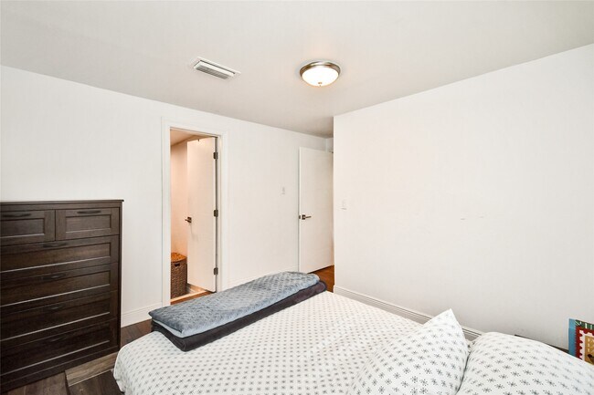 Building Photo - 1204 Archer St