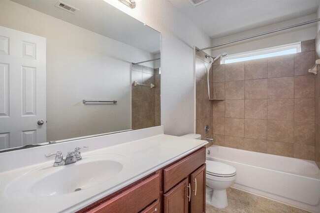 Building Photo - 4930 Hackamore Brook Ct