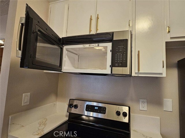 Building Photo - 18307 Burbank Blvd