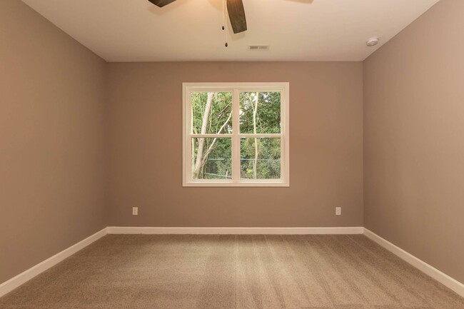 Building Photo - Brand New Three Bedroom Home!