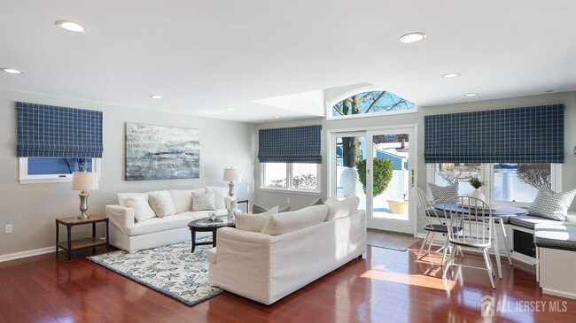 Building Photo - 70 Connor Ave