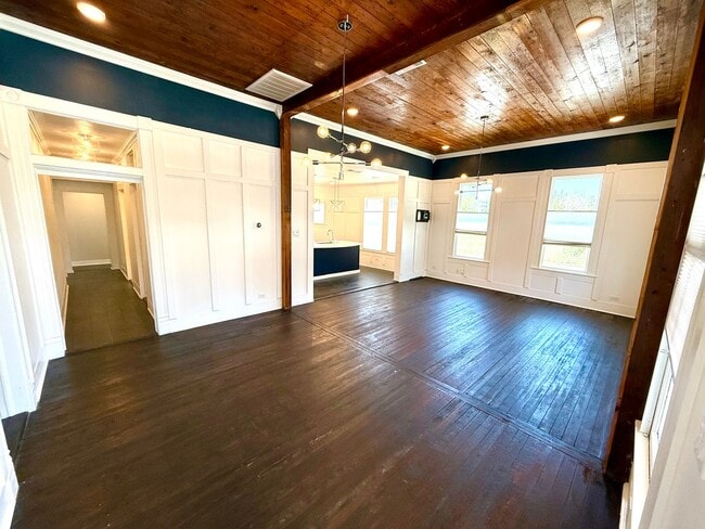 Building Photo - *COMING SOON* Jaw Dropping 4 Bedroom / 3 Bath Home Near Downtown!