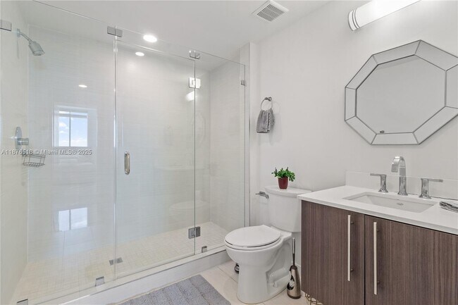 Building Photo - 7875 NW 107th Ave