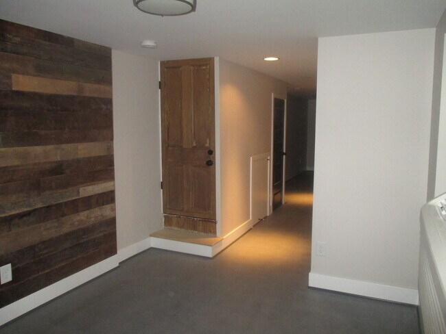 Building Photo - Townhome for rent in Upper Fells Point (Butcher's Hill)