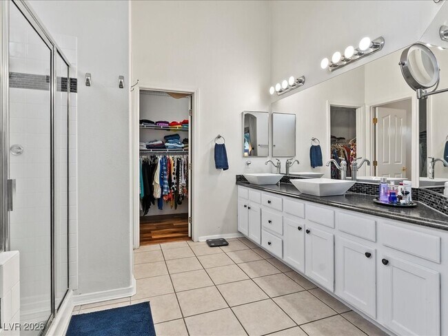 Building Photo - 2547 Serenity Hollow Dr