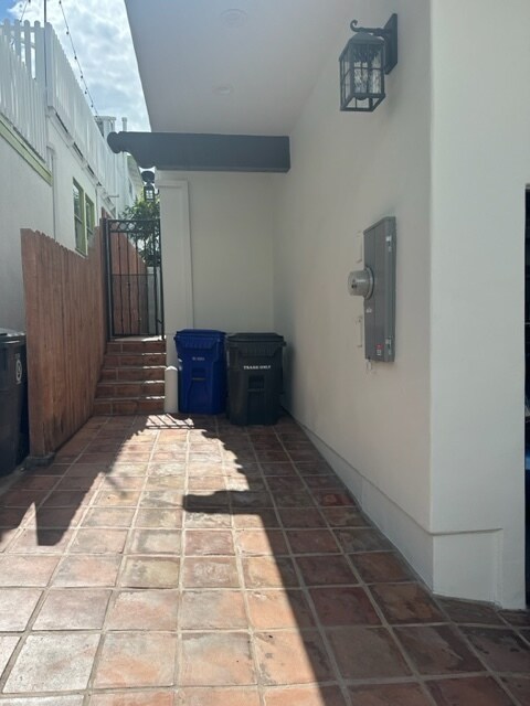 parking - 138 15th Pl