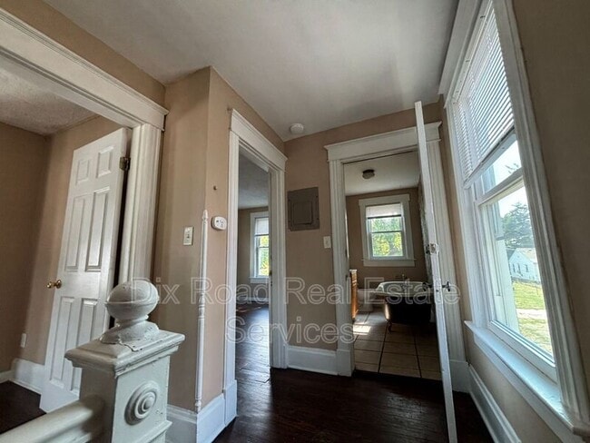 Building Photo - 1219 Campbell Ave