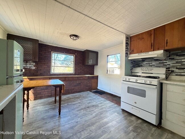 Building Photo - 384 Glenerie Blvd