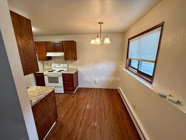 Building Photo - 211 McCarrey St