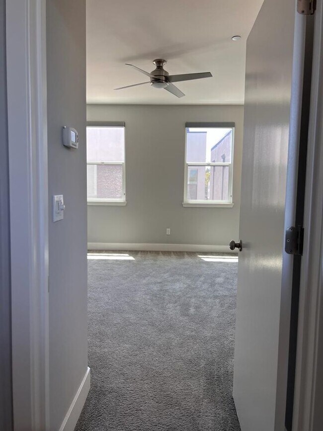 Building Photo - 1010 Mudpie Lane