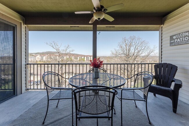Building Photo - 133 Troon Dr