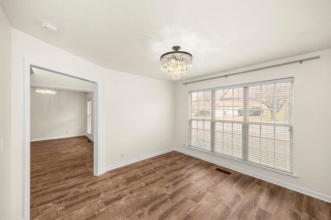 Building Photo - 7028 Sugarplum Rd