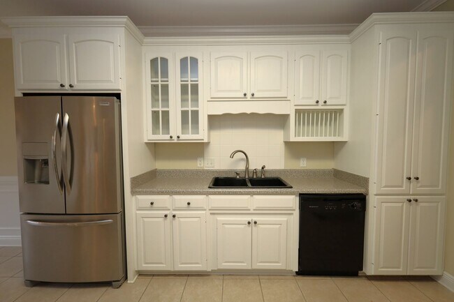 Building Photo - 3798 Bermuda Run Dr