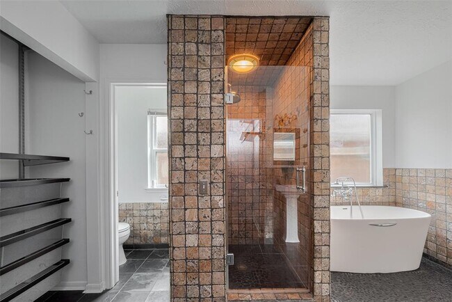 Building Photo - 3614 Spring Arbor Way