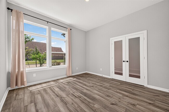 Building Photo - 16118 Cottontail Burrow Ln