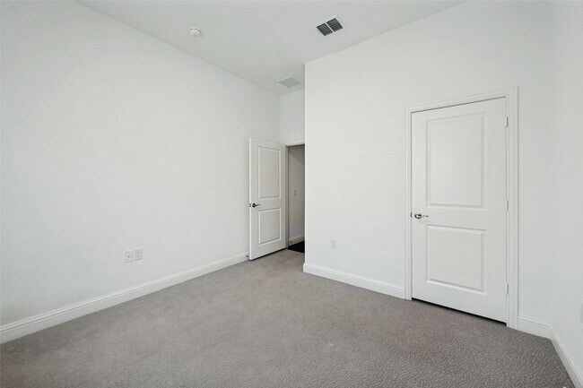 Building Photo - 4565 Stone Valley Trl