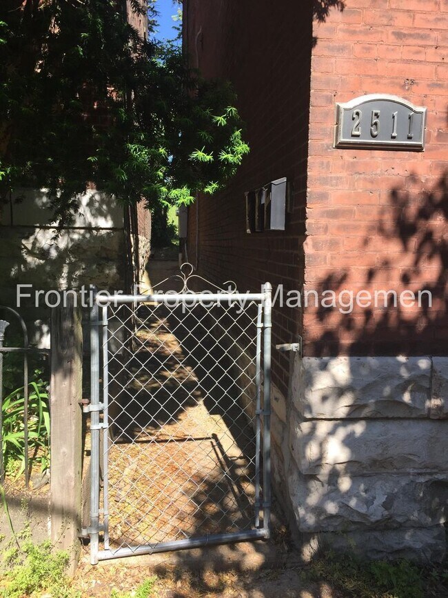 Building Photo - 2511 S 9th St