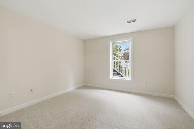 Building Photo - 1414 Hague Dr SW