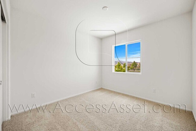 Building Photo - 41278 Winterberry St