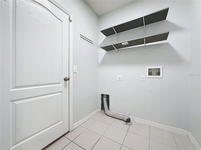 Building Photo - 3169 Queen Alexandria Dr