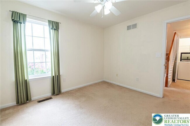 Building Photo - 5811 Fresh Meadow Dr