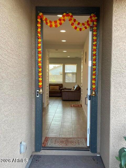 Building Photo - 9115 W Glenrosa Ave