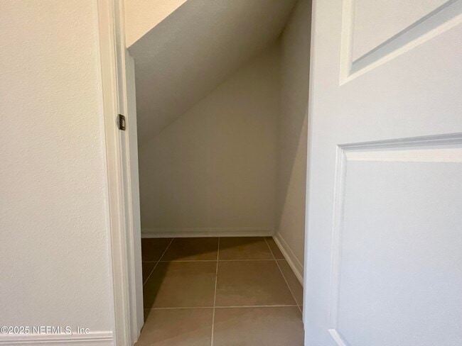 Building Photo - 316 Anthony Dr