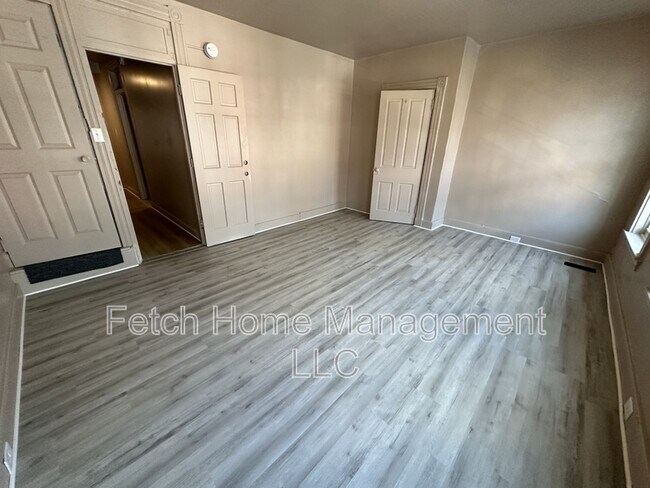 Building Photo - *356 Beaver Street