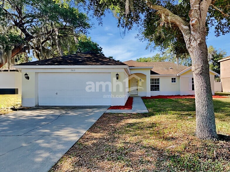 Primary Photo - 705 Paddington Pl