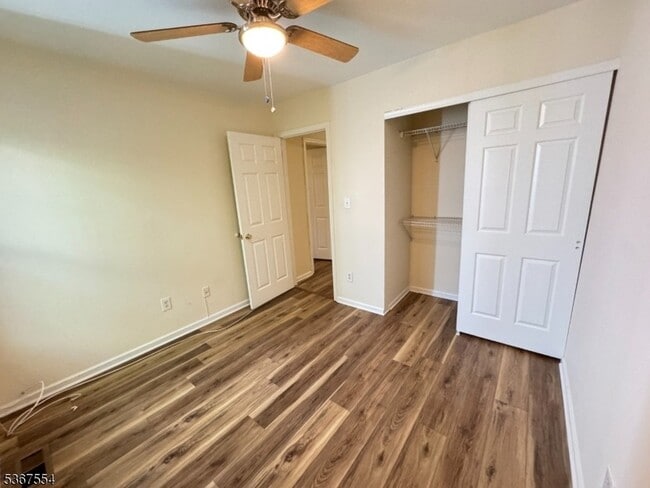 Building Photo - 3606 Cricket Cir