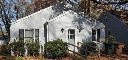 Building Photo - 2034 Walker Ave