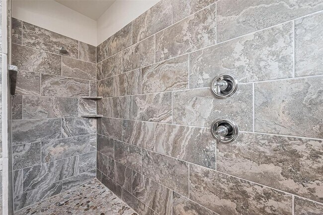 Building Photo - 6723 Widdenbrook Trace