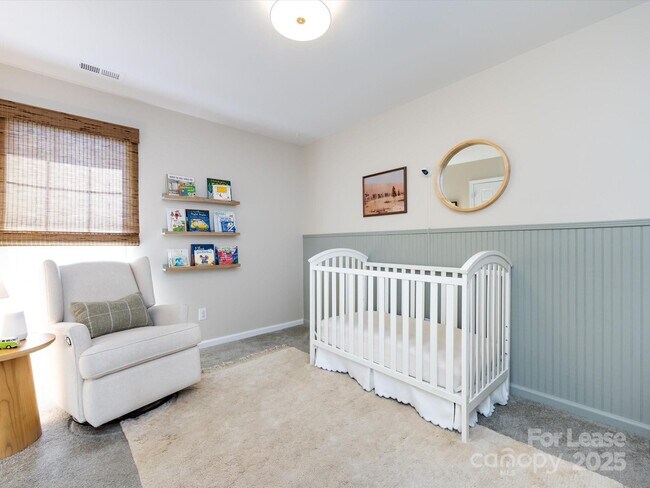 Building Photo - 7731 Ivy Hollow Dr
